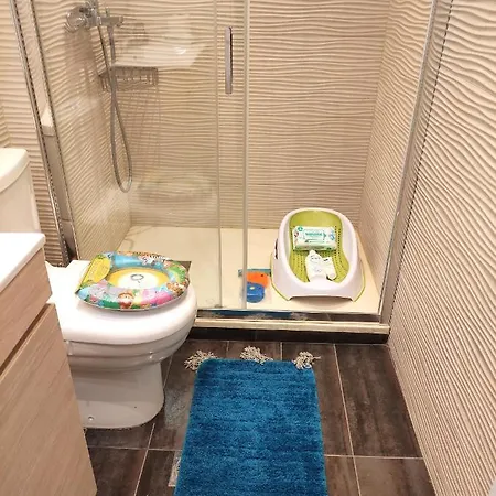 度假居 Waves Apartments: Two Beachfront 格利法达