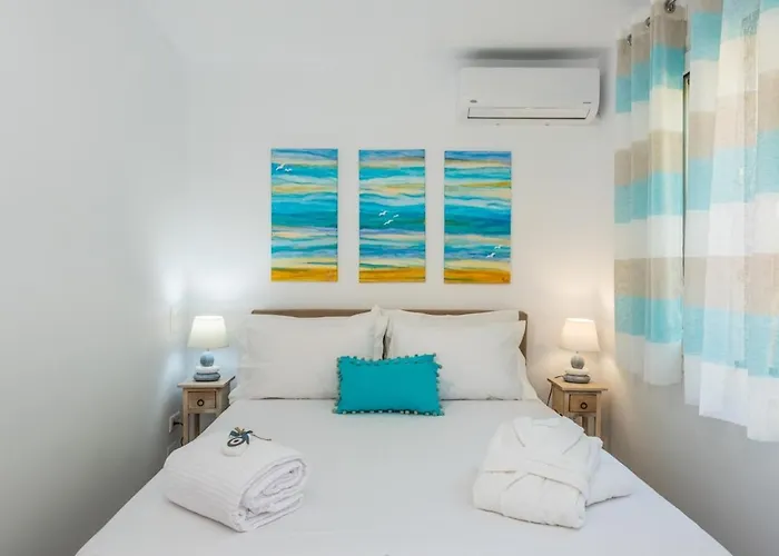 Σπίτι διακοπών Waves Apartments: Two Beachfront Γλυφάδα
