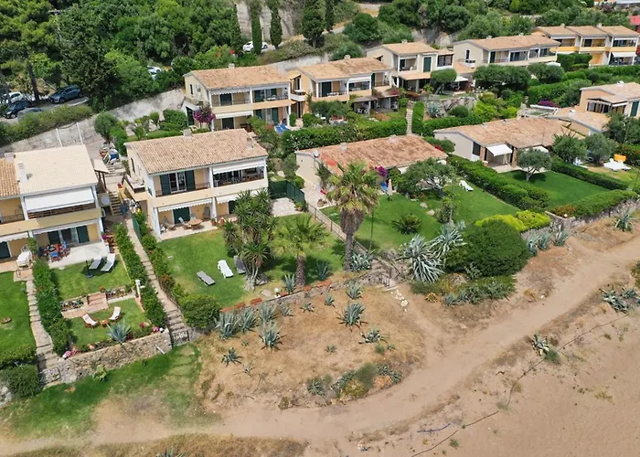 Σπίτι διακοπών Waves Apartments: Two Beachfront Γλυφάδα