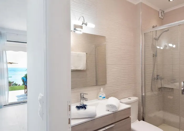 Σπίτι διακοπών Waves Apartments: Two Beachfront Γλυφάδα