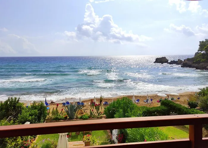 Waves Apartments: Two Beachfront * Γλυφάδα