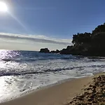 度假居 Waves Apartments: Two Beachfront 格利法达