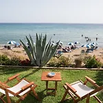 度假居 Waves Apartments: Two Beachfront *