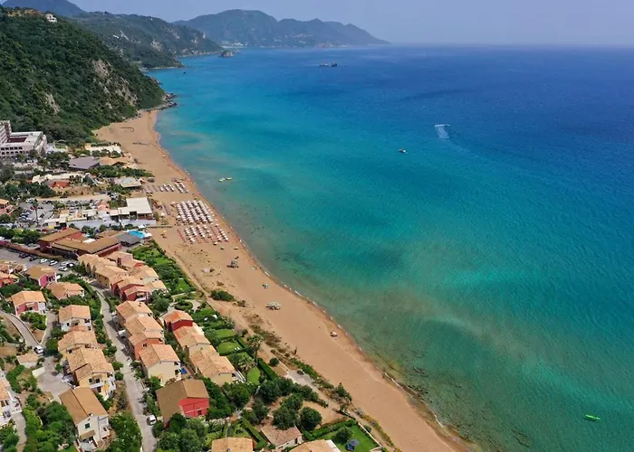 Tatil Evi Waves Apartments: Two Beachfront